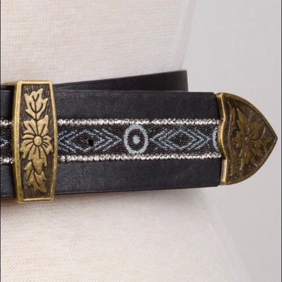 Double Buckle Belt - Picture 2 of 3